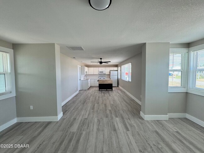 Photo - 127 Moore Ave