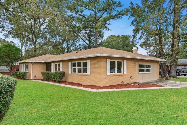 Photo - Large 4-bedroom home in San Jose neighborhood