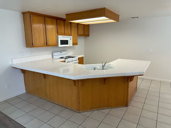 Photo - 2806-2806 N Zachary St Unit 2800