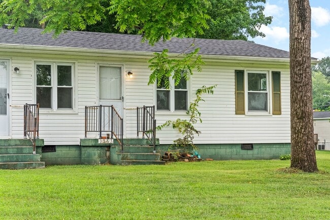 Photo - 1953 Batts Ln