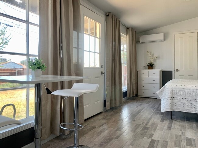 Photo - 644 Sandalwood Dr Unit Studio B