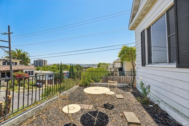 Photo - 517 Branciforte St