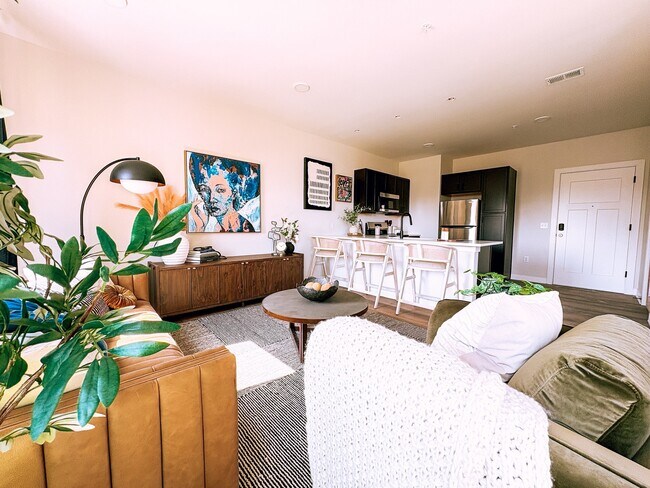 Imagen (32) (1) - Vanguard at 16 Tech