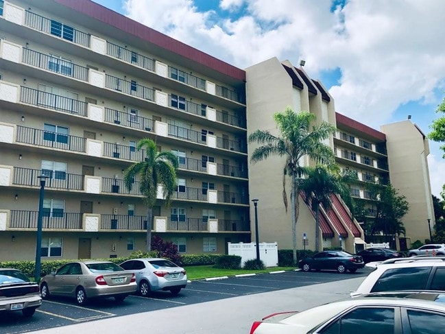 Photo - 3300 W Rolling Hills Cir Unit 708