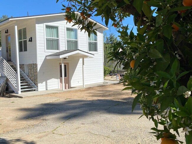 Photo - 732 Cedar Ave Unit 1.25