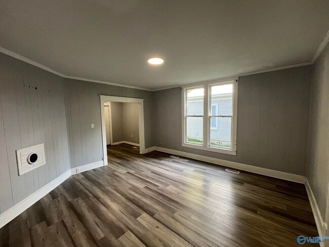 109 5th Ave NW