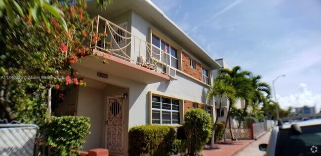 Building Photo - 7625 Harding Ave Unit 14A Rental