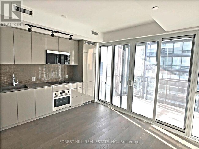 Photo - 7 Grenville St Unit 3702