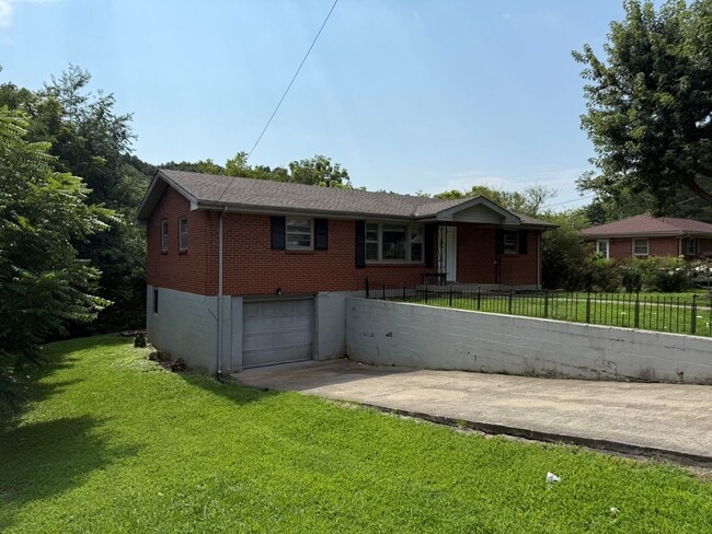 Photo - 107 Oliphant St