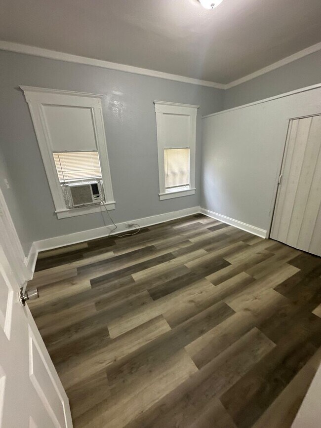 Photo - Fully Renovated 2/1 -Single Family Available for Immediate Rent!