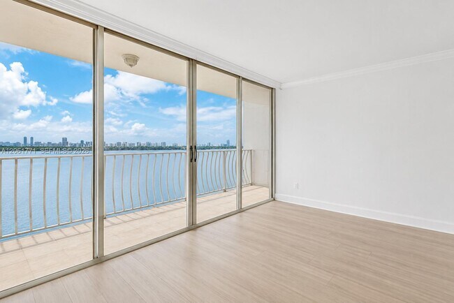 Photo - 7601 E Treasure Dr Unit 1809