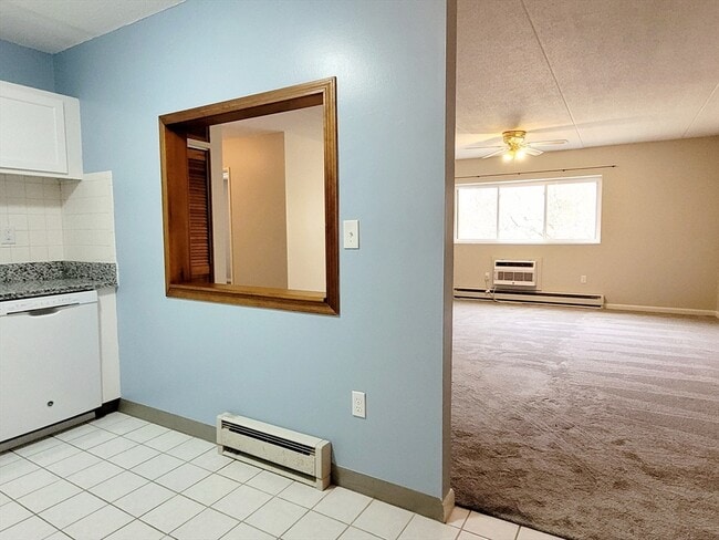 Photo - 49 Windsor Dr Unit 201