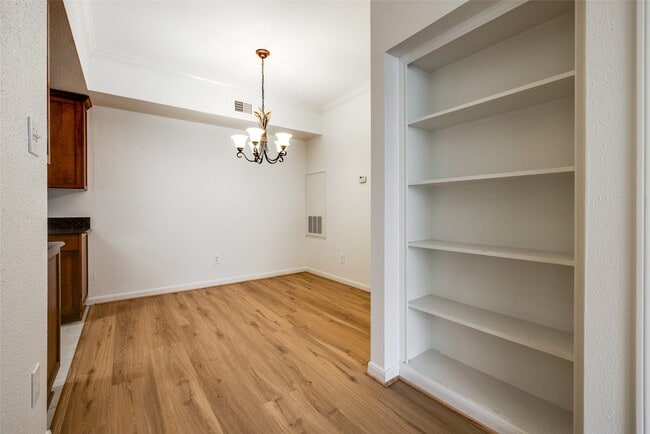 Photo - 2255 Braeswood Park Dr Unit 294
