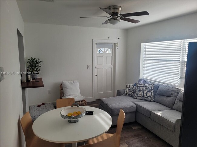 Photo - 14280 NE 11th Ave