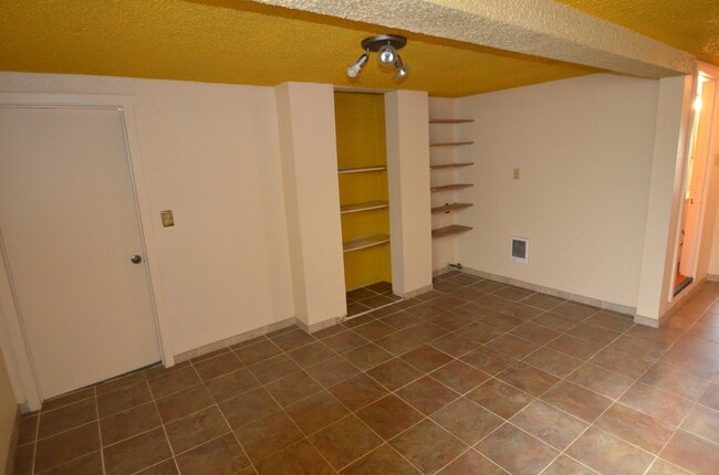 Photo - 1140 Shorewood Dr Unit 1140  1/2 Shorewood Drive
