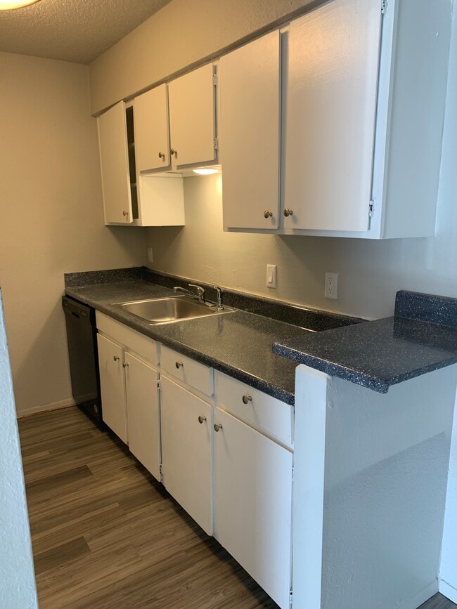 Photo - Creekside South