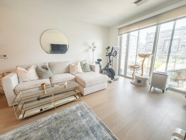 Photo - 65 Lewis St Unit 204