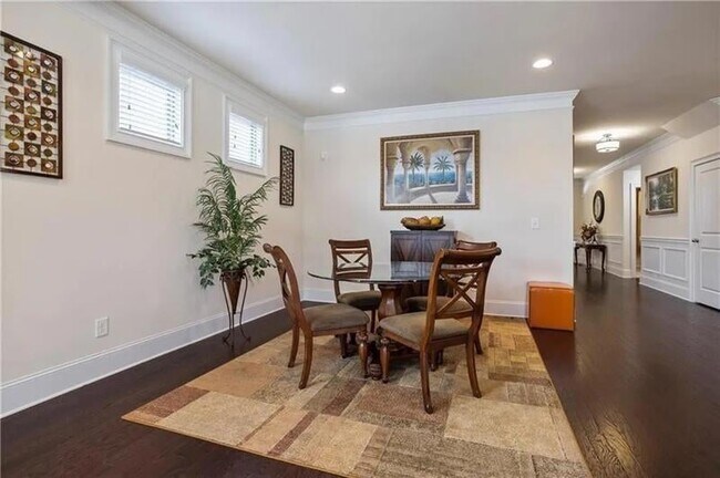 Photo - 1440 Dahlia Dr