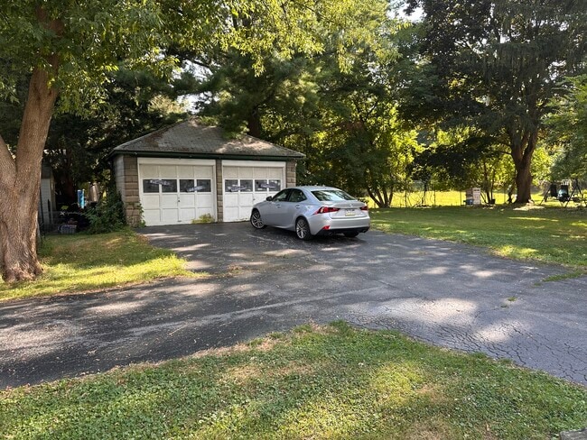 Photo - 19 Peacock St Unit 19 PEACOCK ST