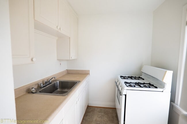 Photo - 908 Hudson Ave Unidad 5