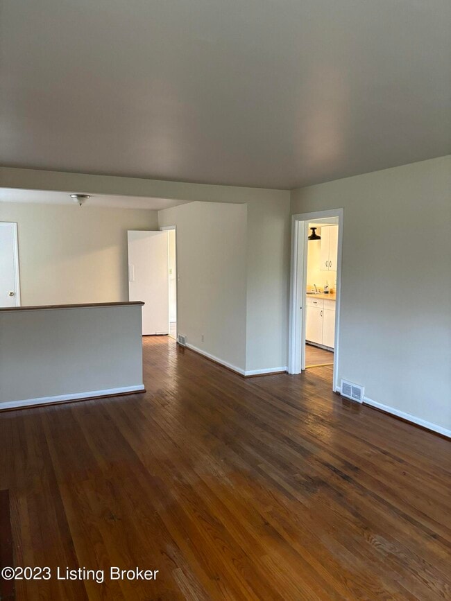 Photo - 215 Heady Ave