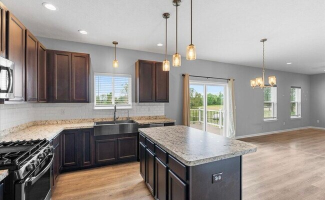 Photo - 4535 Harper Rd