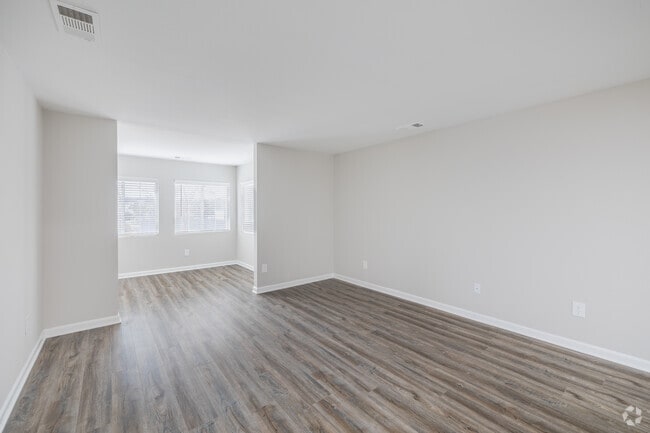 3BR, 2BA With Sunroom - 1,456SF - Living Room