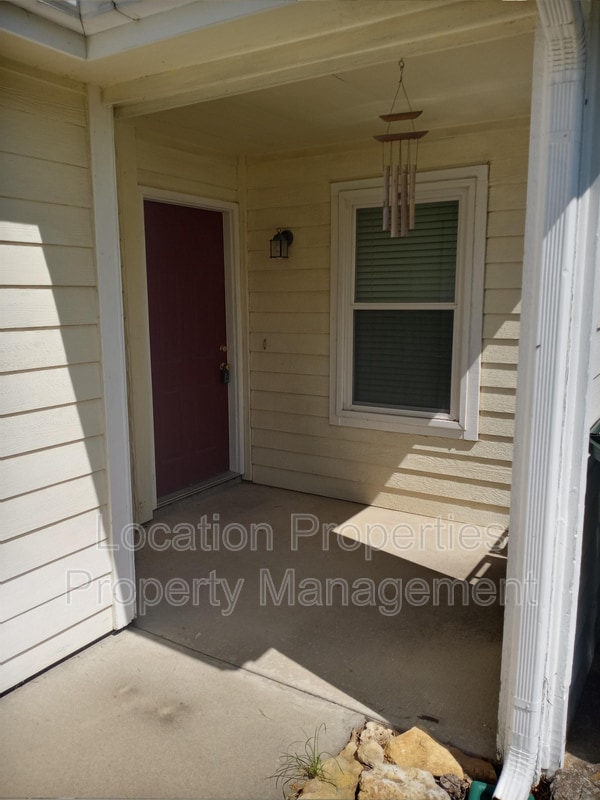 Photo - 906 Christie Ct