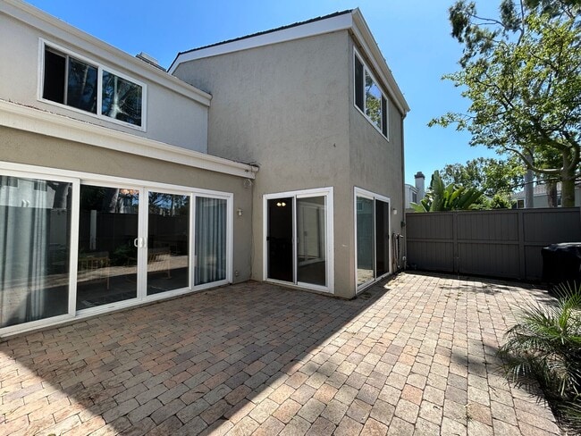 7076 Little Harbor Dr