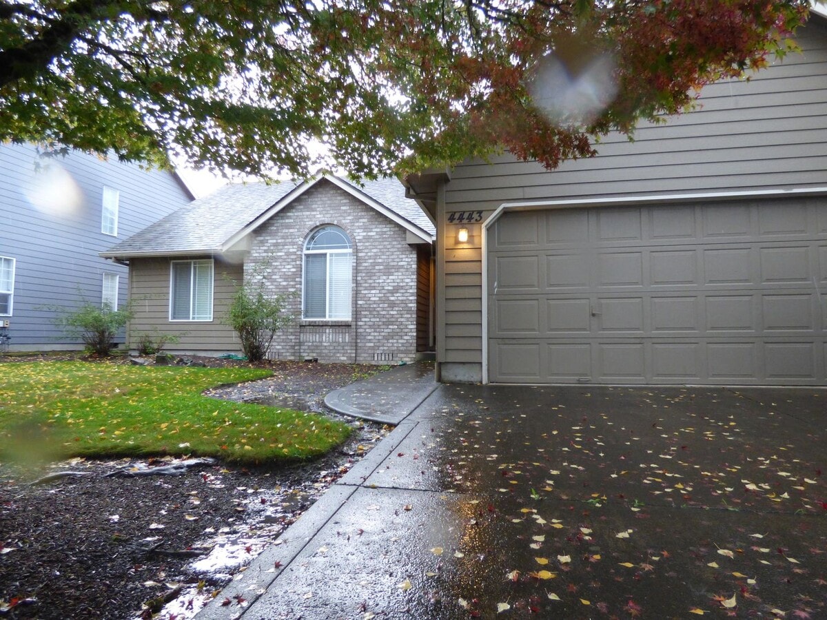Photo - 3 Bed 2 bath home in North Salem!