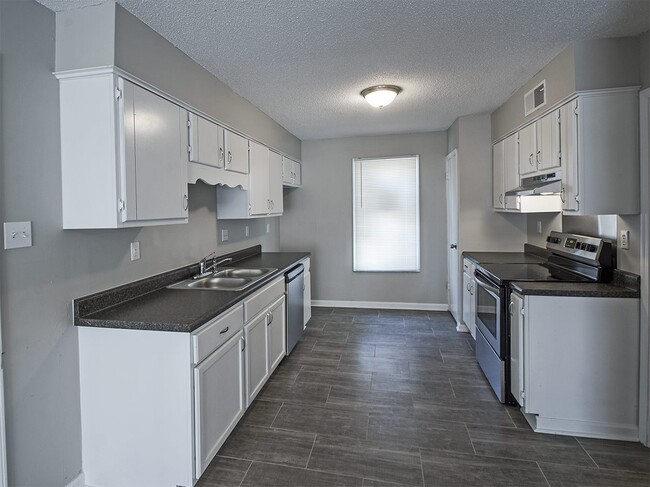 Photo - Newly renovated 4 bed, 2 bath home near Germantown with easy access to 385.