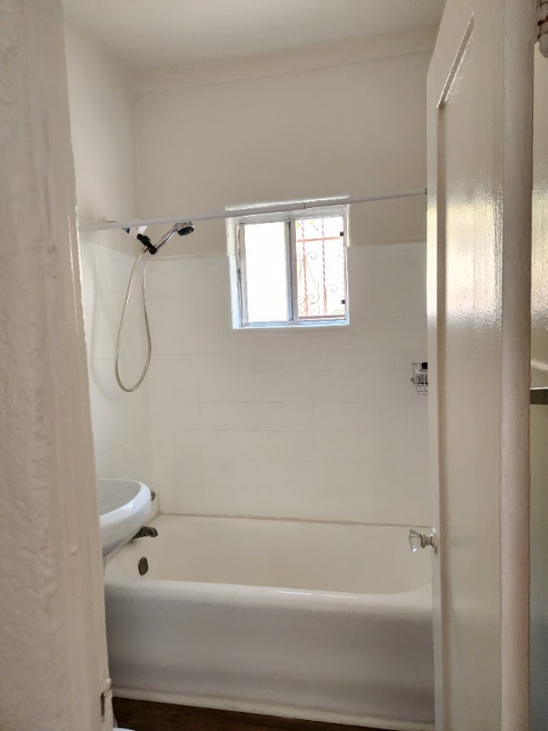 Photo - 1845 N Gramercy Pl Unidad 109