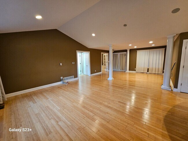 Photo - 6169 Marteney Ave