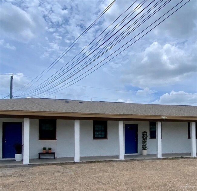 Building Photo - 7 Iowa Rd