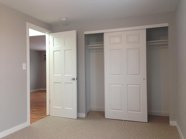 Building Photo - 1302 S Coffman St Unit B Rental