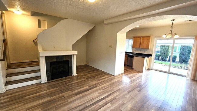 Photo - 5264 NE 121st Ave