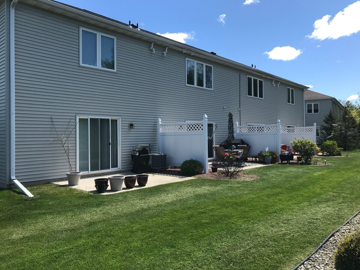 Photo - 5571 Osborn Dr Townhome