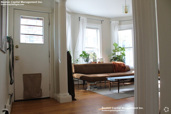 Building Photo - 24 Portsmouth St Unit 1 Rental