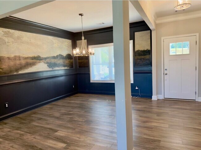 121 Alexander Lakes Dr