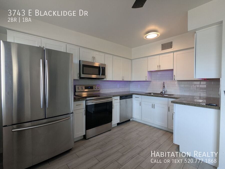 Photo - 3743 E Blacklidge Dr-