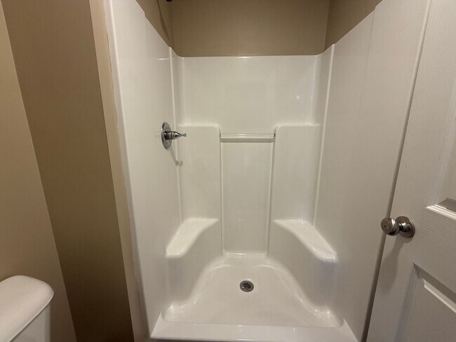 Photo - 201 Cherry Way Unit B