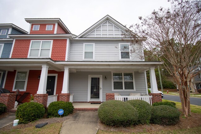 Hampton Forest Three Bedroom townhome clos... - Hampton Forest Three Bedroom townhome clos...