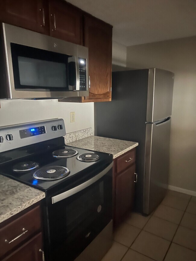 Photo - 122 Magnolia St