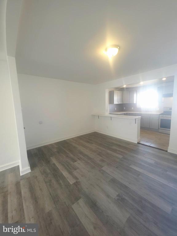 Photo - 154 N Carol Blvd