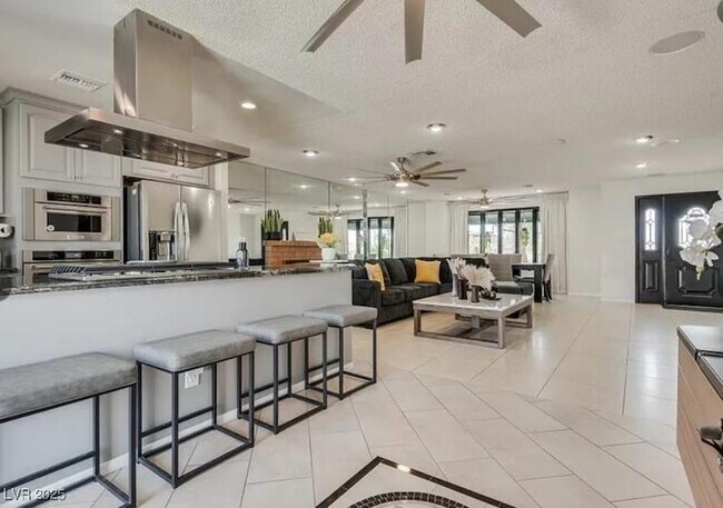 Photo - 340 Palo Verde Dr