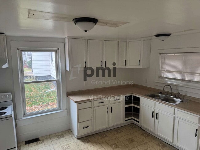 Photo - 2035 E William St Unit 2