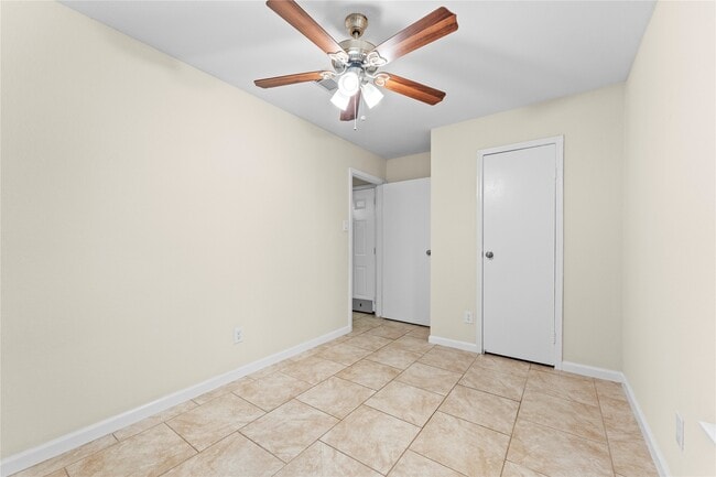 Photo - 5035 Reno Dr