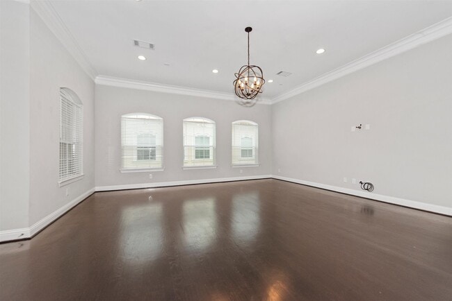 Photo - 5637 Kiam St