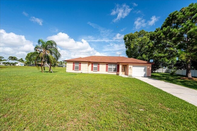 Photo - 2175 SE Heathwood Cir