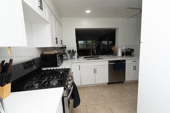 Photo - 5941 NW 14th Ct